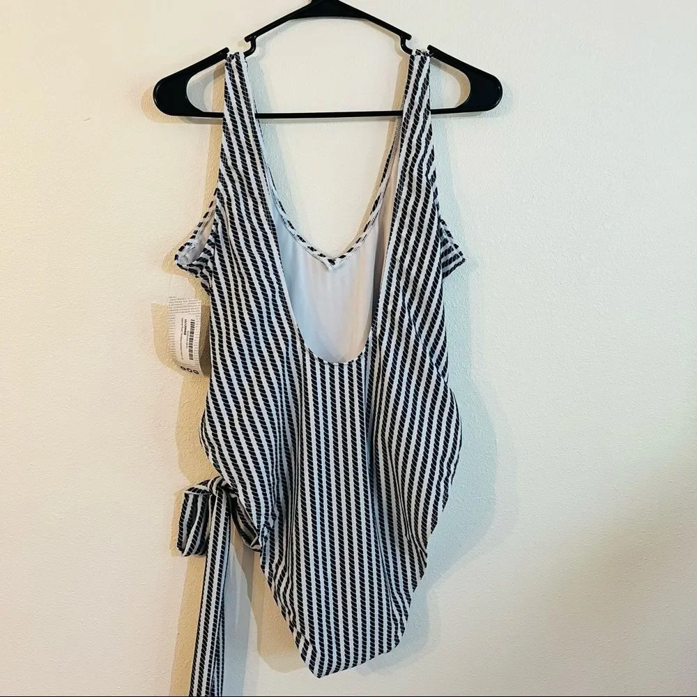 NWT NAUTICAL ROPE TIE HIGH WAIST SWIMSUIT Women’s 14 white & navy sexy - Picture 6 of 10